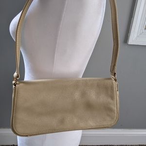 Giani Bernini pearl leather shoulder bag